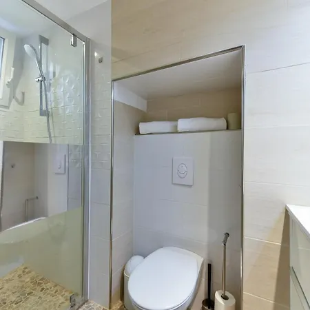 Appartement L'esperance Joli Petit Situé Dans Le Suquet, Proche Des Commerces, Palais Et Plages Cannes