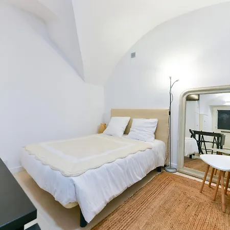 L'esperance Joli Petit Situé Dans Le Suquet, Proche Des Commerces, Palais Et Plages Appartement Cannes