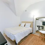 L'esperance Joli Petit Situe Dans Le Suquet, Proche Des Commerces, Palais Et Plages Apartment Cannes