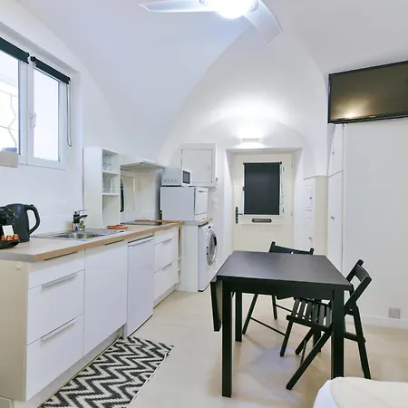 L'esperance Joli Petit Situe Dans Le Suquet, Proche Des Commerces, Palais Et Plages Apartment Cannes