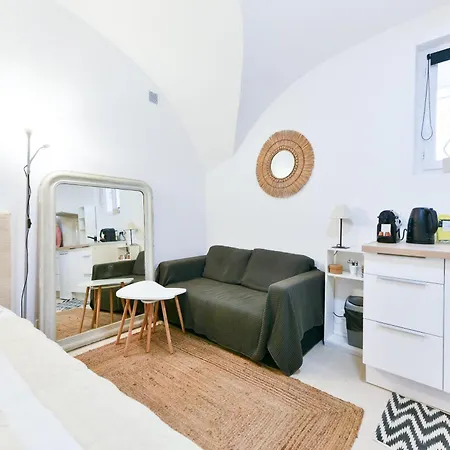 L'esperance Joli Petit Situe Dans Le Suquet, Proche Des Commerces, Palais Et Plages