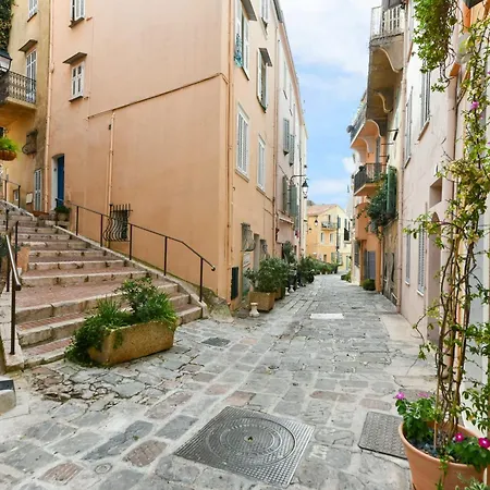 L'esperance Joli Petit Situe Dans Le Suquet, Proche Des Commerces, Palais Et Plages * 칸느